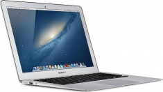 Laptop Apple MacBook Air 11.6 inch, Intel Core i5-5250U 1.6 GHz Broadwell, 4GB DDR3, 128 GB SSD, HD 6000 foto