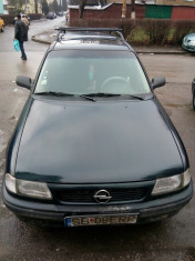 Opel Astra foto