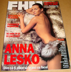 Revista FHM - Decembrie 2002 / Ianuarie 2003 foto