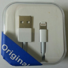 Cablu De Date Apple iPhone 5 Alb Cal.A Blister