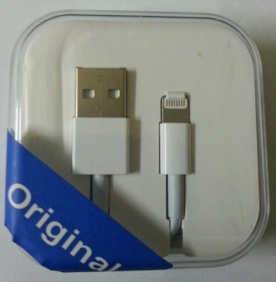 Cablu De Date Apple iPhone 5 Alb Cal.A Blister foto
