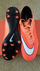 Ghete Fotbal Nike Hypervenom foto