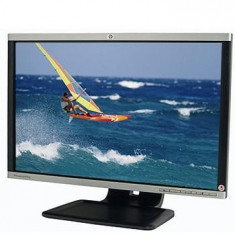 Monitor LCD 22 inch wide 5ms HP LA2205wg foto