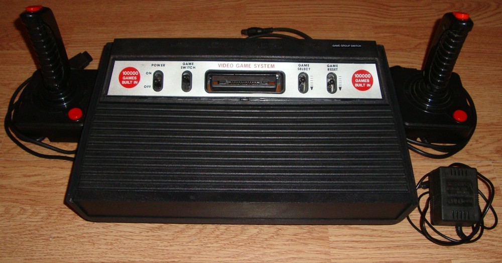 Consola anii 80' Rambo Clona Atari 2600 din perioada Comunista | arhiva ...