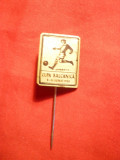 Insigna Cupa Balcanica la Fotbal 1933 , metal si email ,2x 1,6 cm