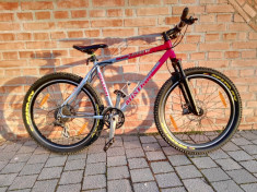 Bicicleta Mountain Bike Hardtail Mistral 3x9 foto