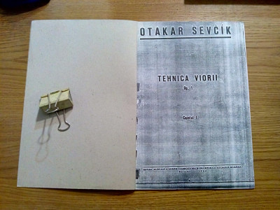 TEHNICA VIORII Op.1 - Caietul I - Otakar Sevcik - 1966, 43 p.( ex. xeroxat ) foto