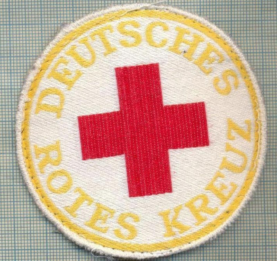 29 - EMBLEMA CRUCEA ROSIE -ROTES KREUZ- GERMANIA -MILITARA? -starea care se vede foto