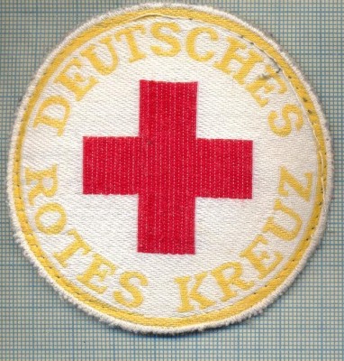 36 - EMBLEMA CRUCEA ROSIE -ROTES KREUZ- GERMANIA -MILITARA? -starea care se vede foto