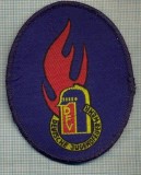 61 - EMBLEMA MANECA - POMPIERI -GERMANIA- JUGENDFEUERWEHR -starea care se vede