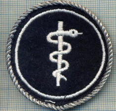 55 - EMBLEMA MANECA, UNIFORMA MILITARA, MEDICINA ? -starea care se vede foto