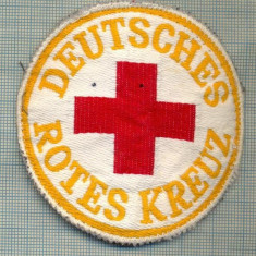 31 - EMBLEMA CRUCEA ROSIE -ROTES KREUZ- GERMANIA -MILITARA? -starea care se vede