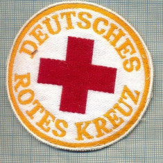 34 - EMBLEMA CRUCEA ROSIE -ROTES KREUZ- GERMANIA -MILITARA? -starea care se vede