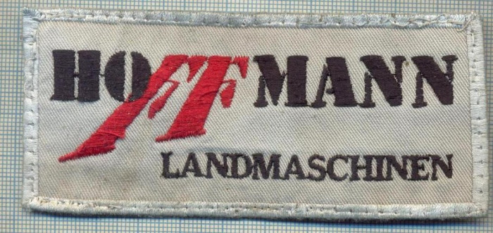 139 -EMBLEMA -HOFFMANN LANDMASCHINEN(MASINI AGRICOLE) -GER. -starea care se vede