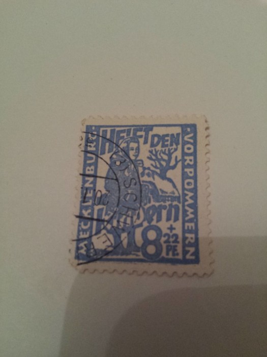 Germania Mecklenburg 1945 / 8+22 pf stampilata