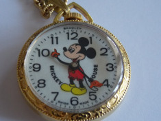 Ceas vintage cu Mickey Mouse ,mecanic. foto