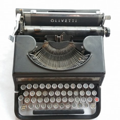 Masina de scris - Olivetti - 1930 foto