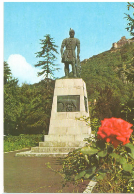 CPI (B6676) CARTE POSTALA - DEVA. STATUIA LUI DECEBAL DE I. MOGA (12595) foto