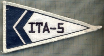 198 -EMBLEMA - ITA-5 -INTRECERE DE YACHTING -starea care se vede foto