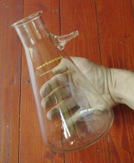 vas transparent din sticla de laborator Sartorius - model Erlenmeyer !!! foto