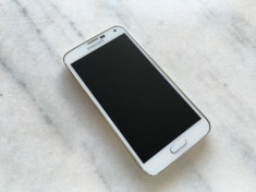 Samsung G900F S5 16GB White stare foarte buna,NECODAT,original - 699 RON ! foto