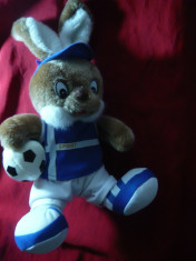 Iepuras plus - Mascota Fotbal ,marca Windel,inscriptionat sport,Germania ,33 cm foto