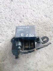 REGULATOR BATERIE MERCEDES E CLASS W210 ,COD A0025423819 foto