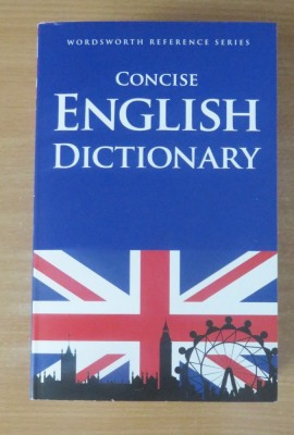 Concise English Dictionary (Dictionar englez-englez) foto