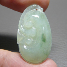 Pandativ : figurina de jad natural-SUPERB - ruyi ( sceptru ) - 17,10 ct. verde foto