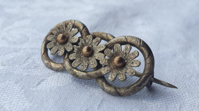 argint BROSA VIENA MARGARETE cu PISTIL AURIT vintage DE EFECT finuta ELEGANTA foto