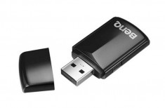 DONGLE WIRELESS VIDEOPROIECTOR BENQ USB 2.0 5J.J3F28.E01 foto