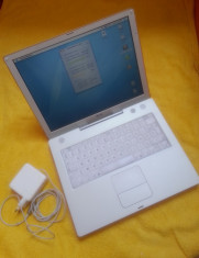 Apple iBook G3 A1007 ( 700 Mhz , 640 MB , 30 GB , autonomie 130 minute ) foto