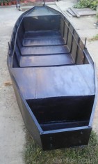 Barca tabla nou construita. foto