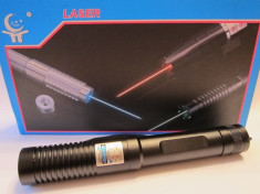 Laser albastru pointer 10000mW - arde lemn, chibrite, topeste plastic foto