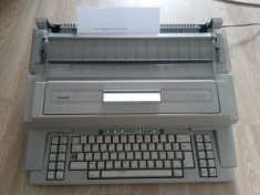 MASINA de SCRIS ELECTRONICA - OLIVETTI - ET 2250 MD foto