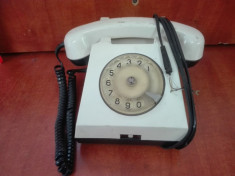Telefon vechi din perioada comunista foto