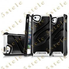Husa Silicon/Aluminiu Apple iPhone 5 /5S Itskins Negru Original