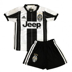 Tricou+Sort(Set) Copii Adidas Juventus Acasa Sezon 2016/17(NR 10 POGBA) foto