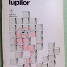 WERNER SOLLNER - PIRAMIDA LUPILOR (VERSURI, 1970-1980) [coperta VASILE OLAC]