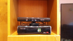 Consola Xbox 360 cu kinect 2 jocuri gta 5 si un joc fifa 15. foto