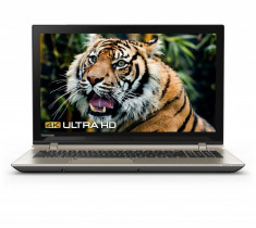 Toshiba Satellite S55t-C5168-4K i7 6700HQ 15.6in 4K 16GB 2TB foto