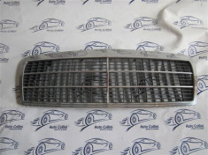 Grila radiator Mercedes E Classe W210 1996-2001 cod 2108880023 foto