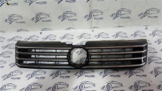 Grila radiator VW Passat An 2011-2014 cod OEM 3AA853653 In stare buna foto