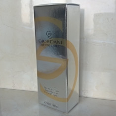 Apa de parfum Giordani White Gold (Oriflame) foto