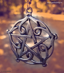 Pandantiv celtic pentagrama din Brisingamen foto