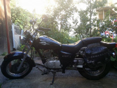 Suzuki Marauder 125 foto