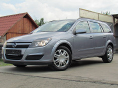 Opel Astra foto