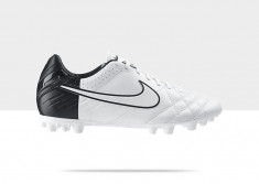 ghete originale fotbal NIKE TIEMPO foto