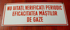 indicator protectia muncii tabla emailata - verificarea mastilor de gaze ..... ! foto