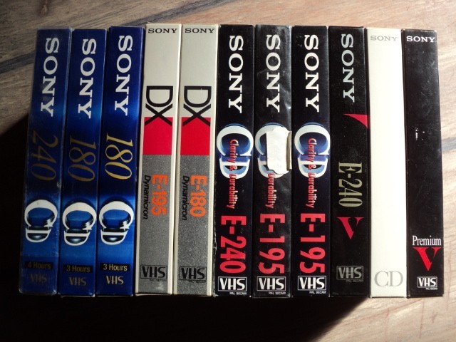 lot de 100 casete VHS video 180-195-240 minute Sony,TDK,Philips
